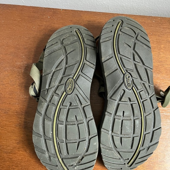 Chaco Womens Z/Cloud size 10 sandals, green and black patterned strap - Picture 4 of 6